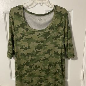 Time and Tru Women'sCamo  Elbow Sleeve T-Shirt-XXXL(22)